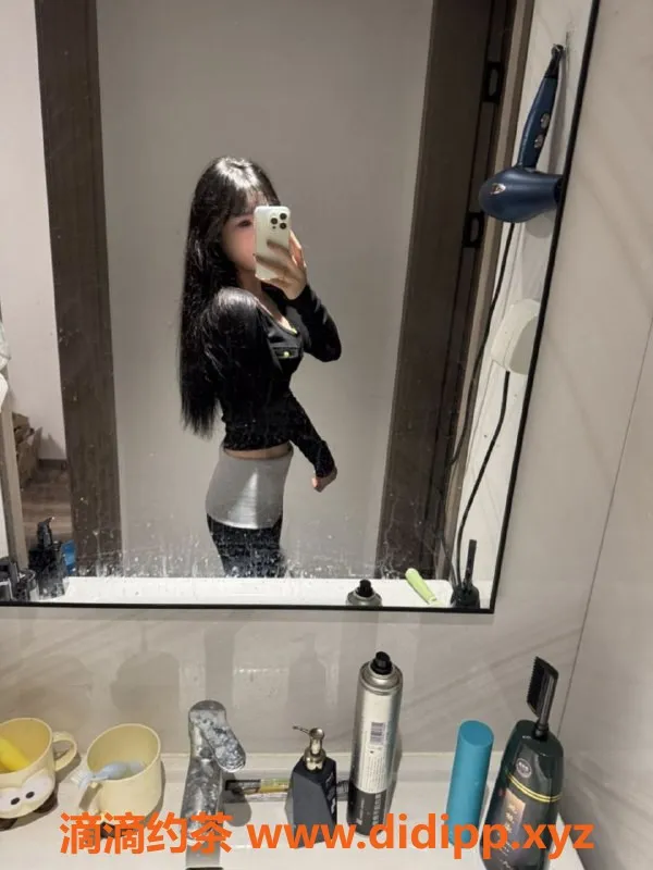 常州楼凤资源信息,武进依依，164cm迷人嫩妹，800元陪浴服务