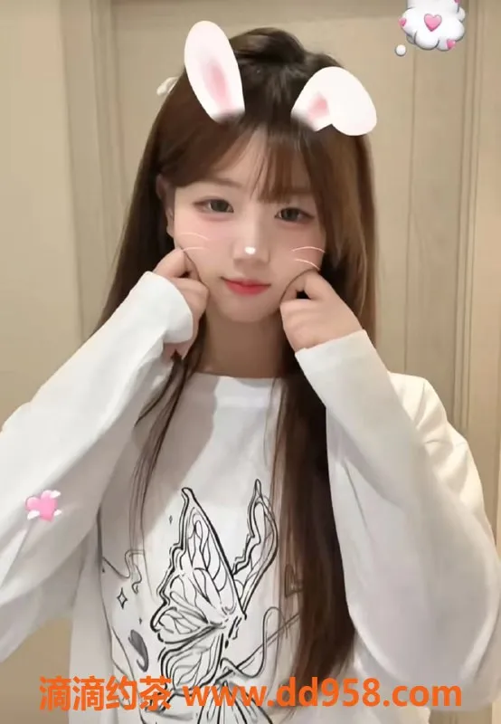 无锡楼凤-高颜值梨子，清纯可爱，160/48kg，2000/pp