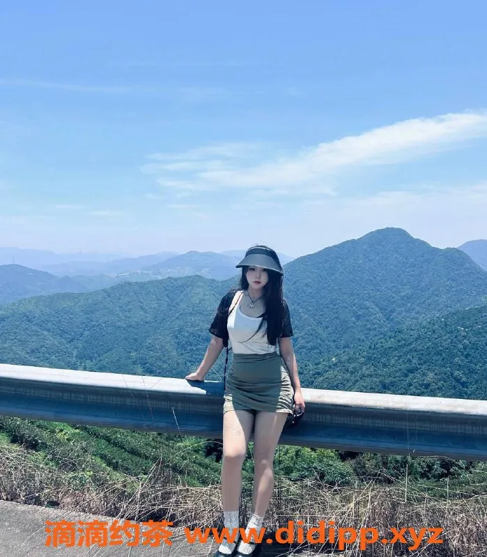 扬州楼凤-扬州邗江岁岁，18岁微胖美女等你来约