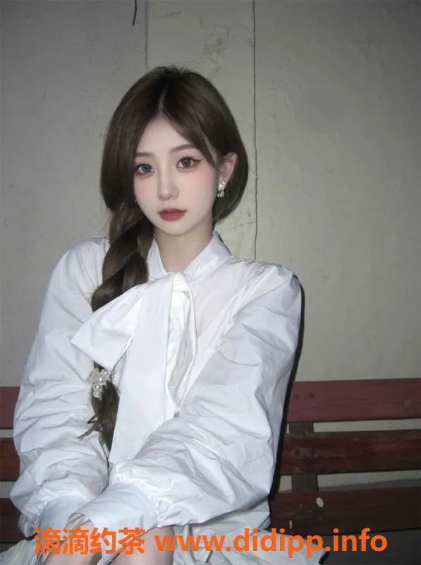 无锡楼凤-锡山区陈思瑶，身高162，体重42，服务多样