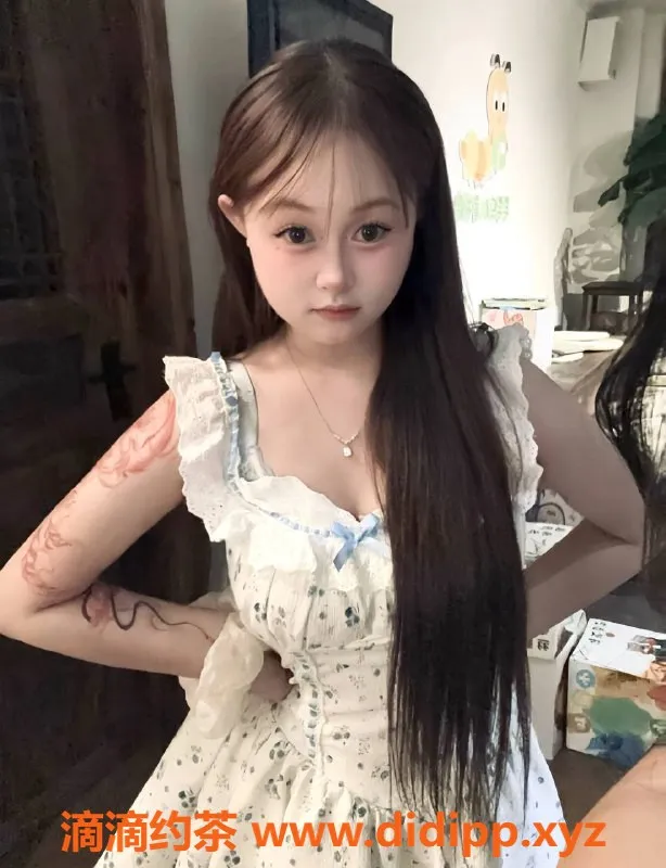 中山楼凤-石岐不吃肥肉，18岁34D诱惑等你体验