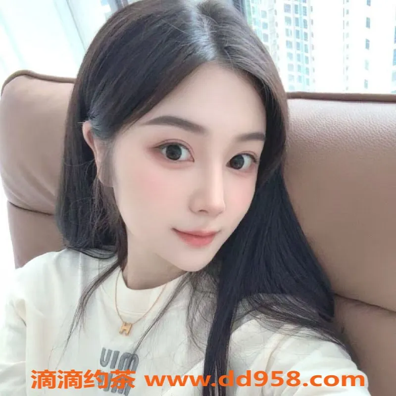 常州楼凤-新北万达晨晨，165高、95重，600元起服务