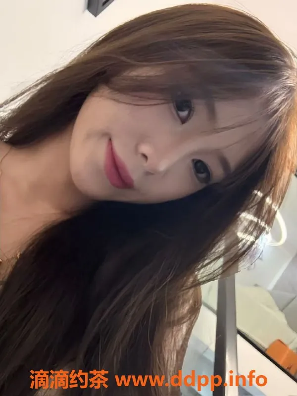 常州楼凤-新北大不点19岁嫩妹，陪浴调情服务