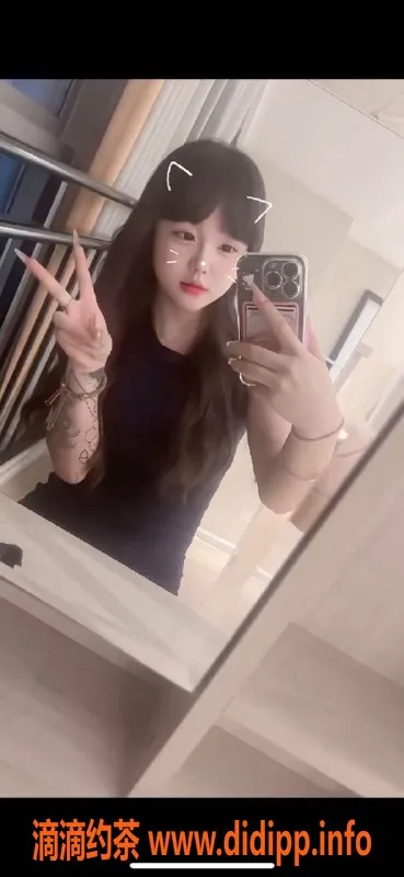 常州楼凤-新北静静，165高、95重的07嫩妹陪浴服务