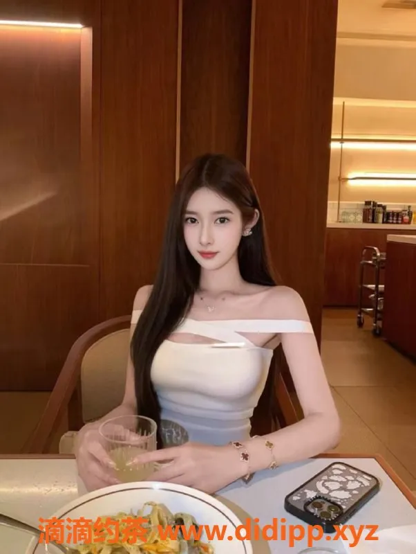 无锡楼凤-无锡滨湖区舒舒，168大长腿，1200P探花服务