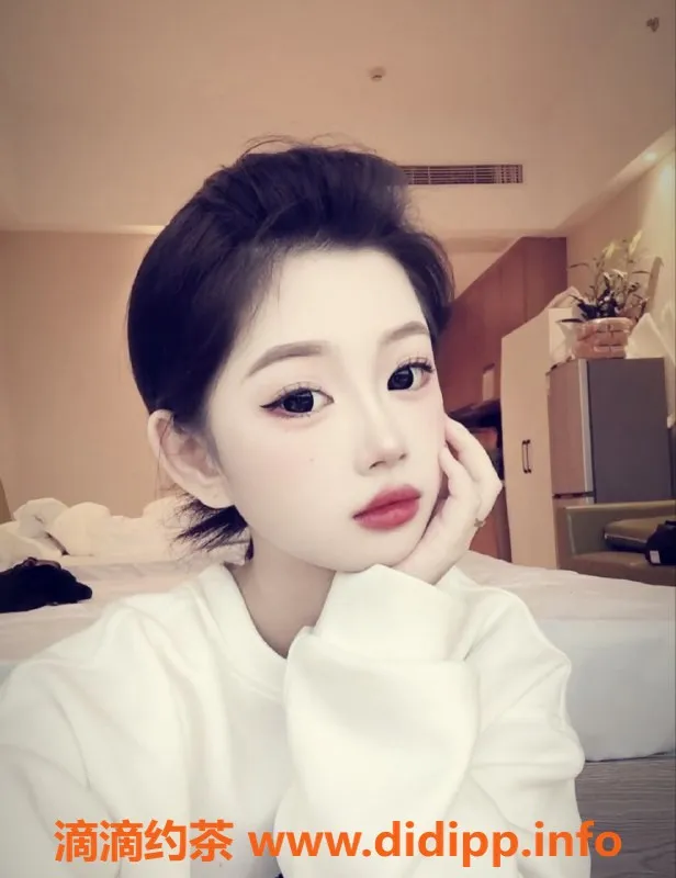 常州楼凤-武进国宾府芽芽，164cm，85斤，800元起