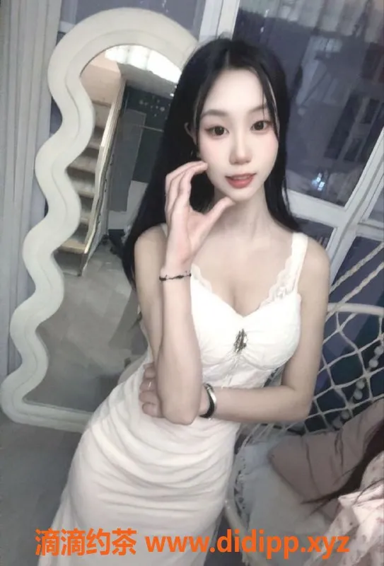 常州楼凤资源信息,武进苏依，165cm嫩妹，性感陪浴体验！