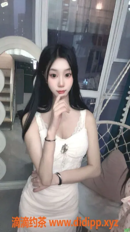 常州楼凤-武进苏依，165cm嫩妹，性感陪浴体验！