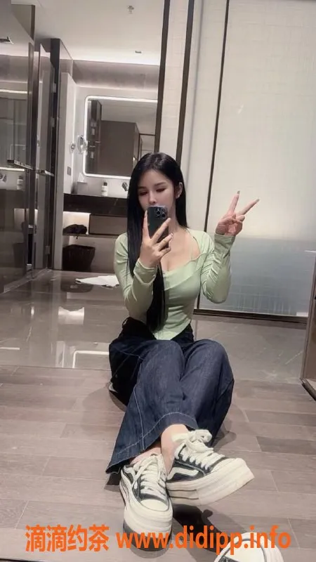 惠州楼凤-大亚湾小敏，168cm C罩杯，25岁专业服务