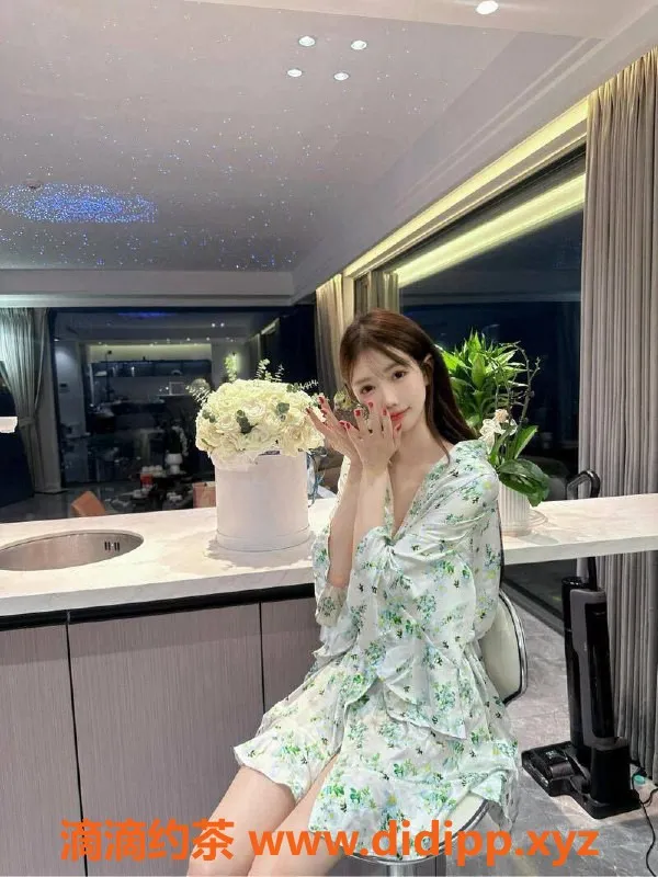 青岛楼凤-青岛市北区兼职女神，丝袜制服等你来体验