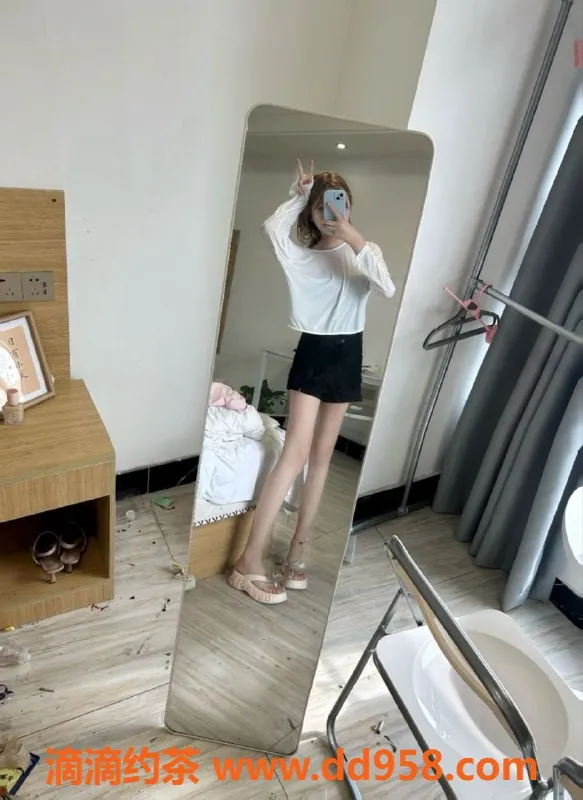 常州楼凤资源信息,武进彤彤：07嫩妹，165cm，90斤，800元起