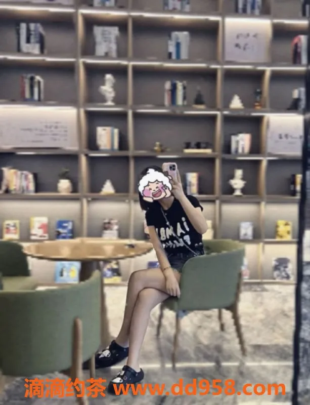 常州楼凤资源信息,武进短发妹妹，162cm 98斤，600元/次