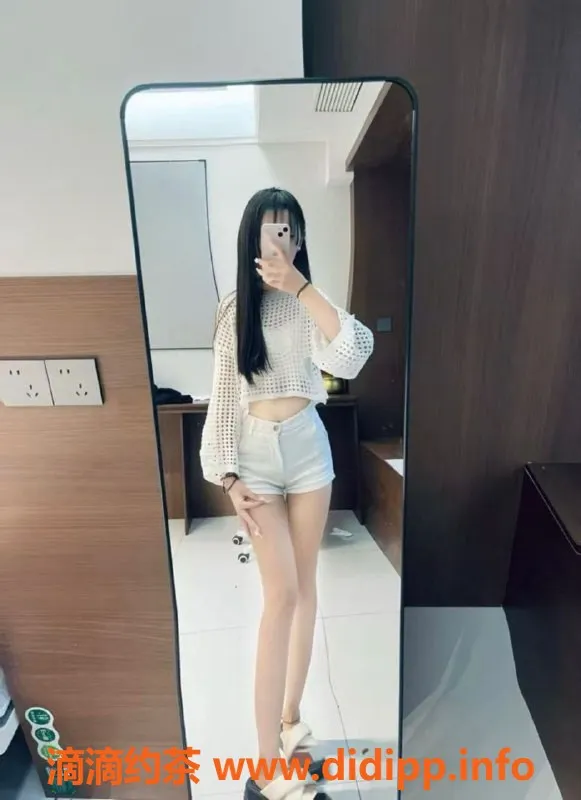 常州楼凤-武进万达乖乖女，162高，优质陪浴服务