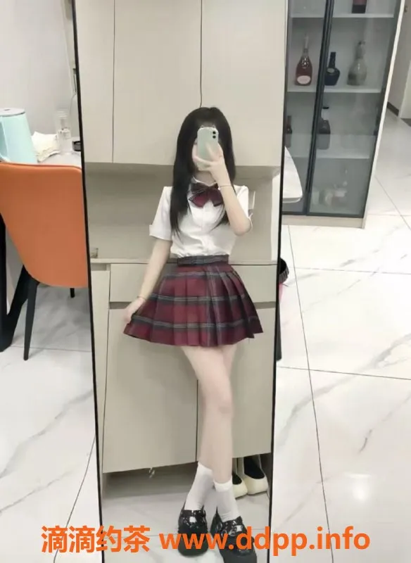 常州楼凤-武进万达乖乖女，162高，优质陪浴服务