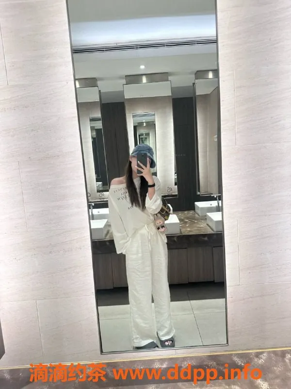 广州楼凤-白云173cm高挑甜甜，23岁主动服务等你来体验