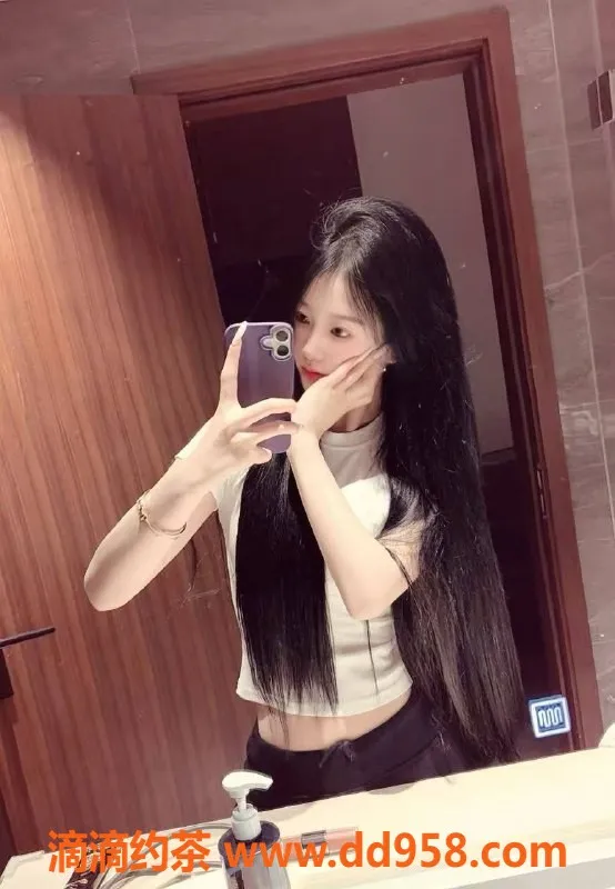 南通楼凤-南通悦玺然然，18岁166高B80，低价服务等你来体验！