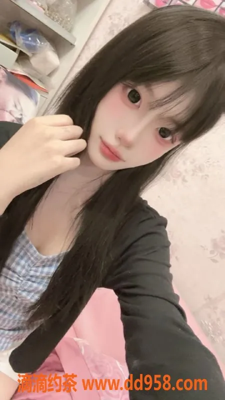 常州楼凤资源信息,新北小虎牙，163高90重，性感陪浴体验！