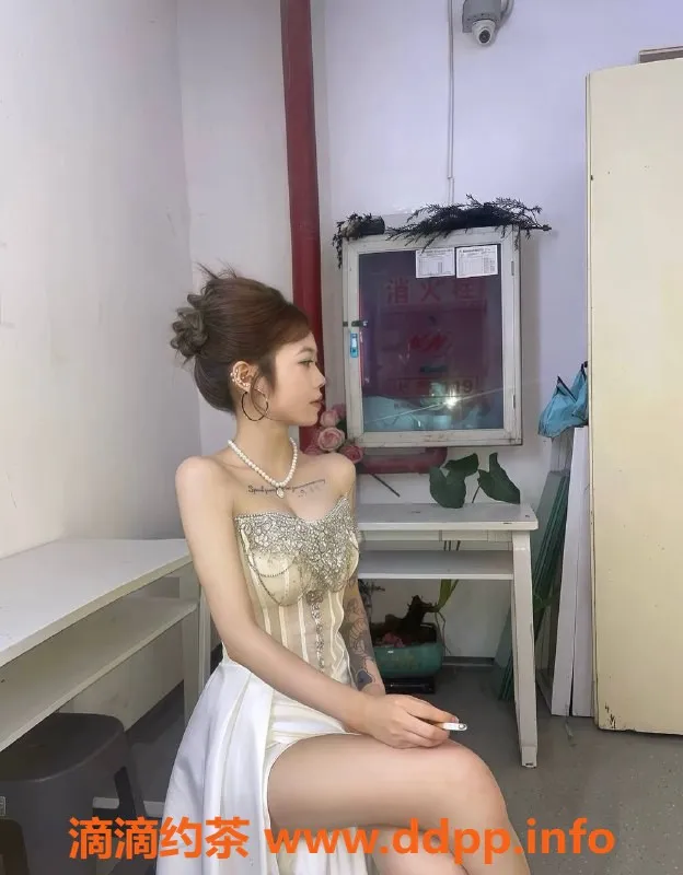 成都楼凤-成华区细枝硕果C罩杯少女，85斤活力无限