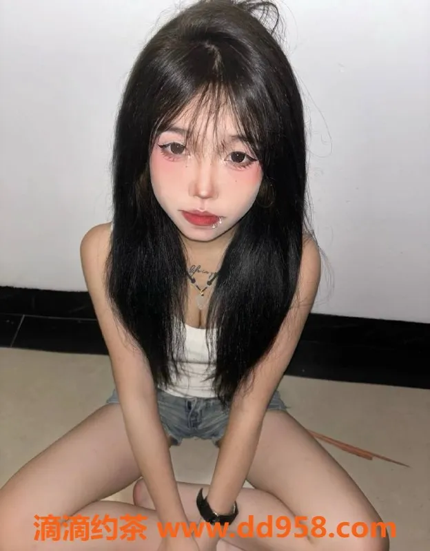 成都楼凤-成华区细枝硕果C罩杯少女，85斤活力无限