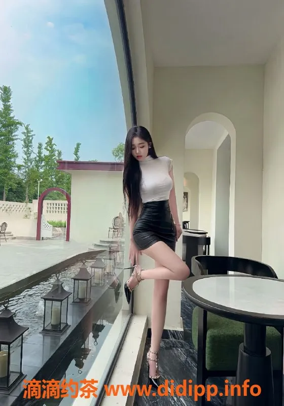 无锡楼凤-惠州网红高颜值丝袜制服服务，171/50kg