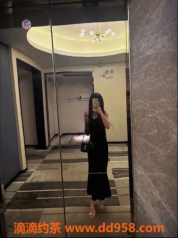 成都楼凤-成华区小嘉琪，162cm 80斤 乖巧粉嫩少女