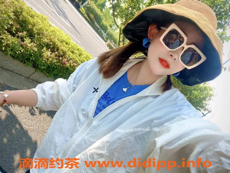 上海楼凤-长宁浅笑，168高52重，C罩杯，只需6元起！