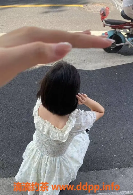 扬州楼凤-泰州海陵糖朵，短发娇小妹，服务一流