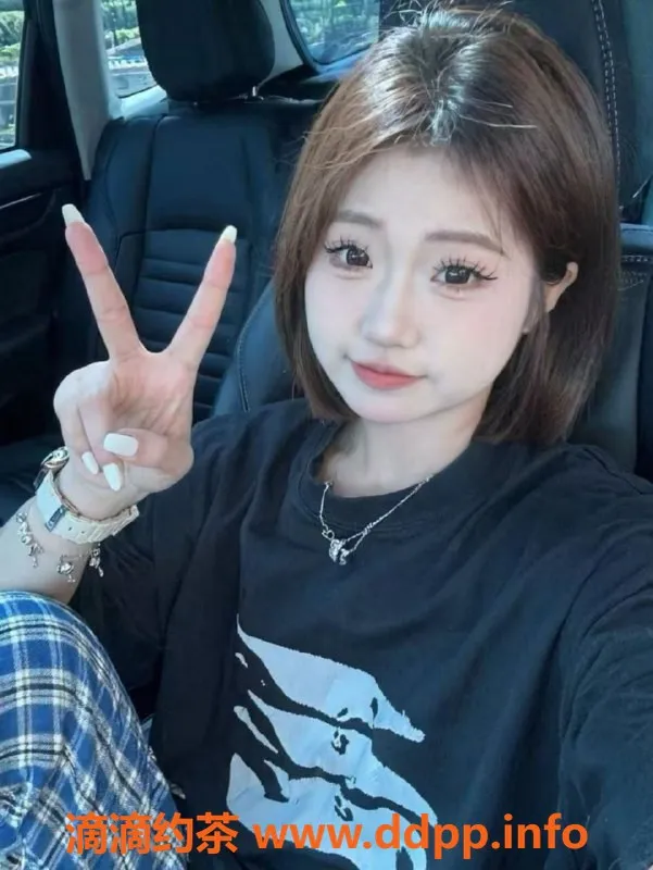 常州楼凤-武进19岁嫩妹，161cm，胸围C，服务多样