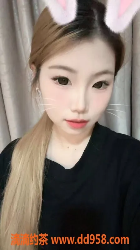 中山楼凤-石岐18岁苏洛，胸围34C，超值600p体验