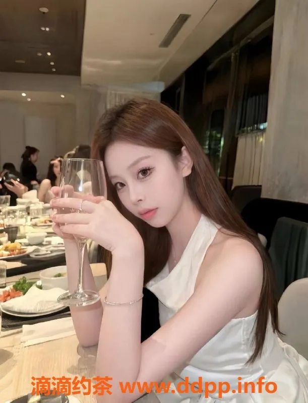 常州楼凤-武进奶盖 165cm嫩妹 接待服务只需800元