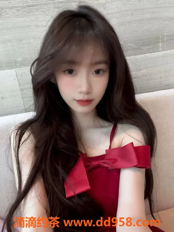 中山楼凤资源信息,小兔，19岁，胸围32B，价格500/p，服务优质