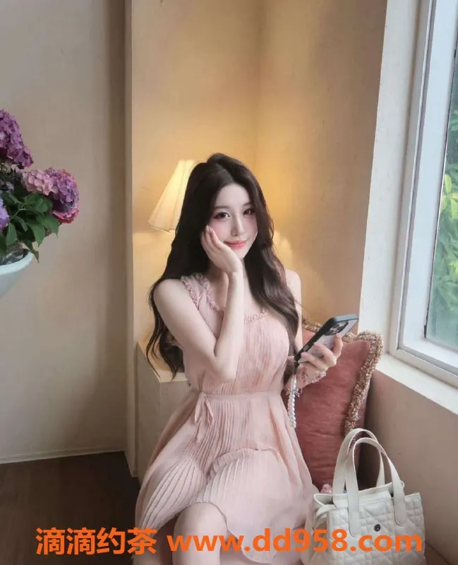 无锡楼凤-梁溪区高颜值兼职学生，2400元服务