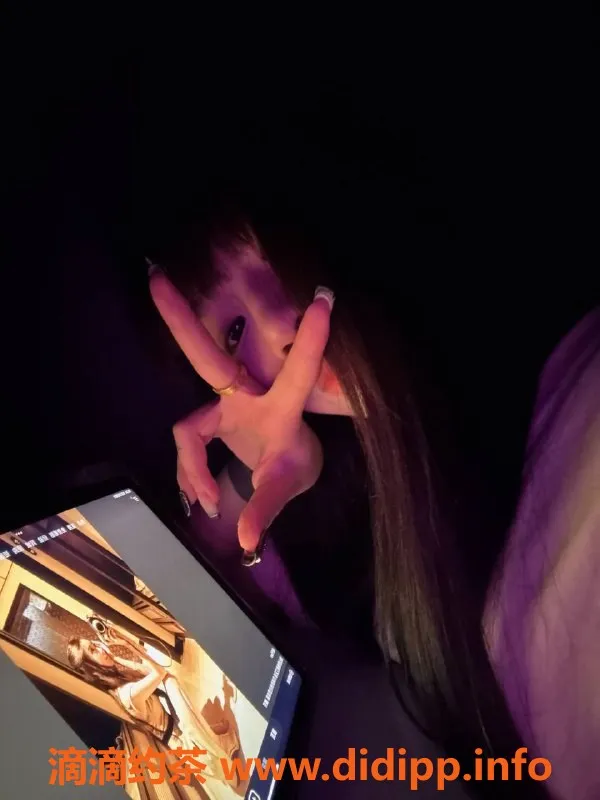 中山楼凤资源信息,石岐18岁7妻甜，服务优质，仅600起！