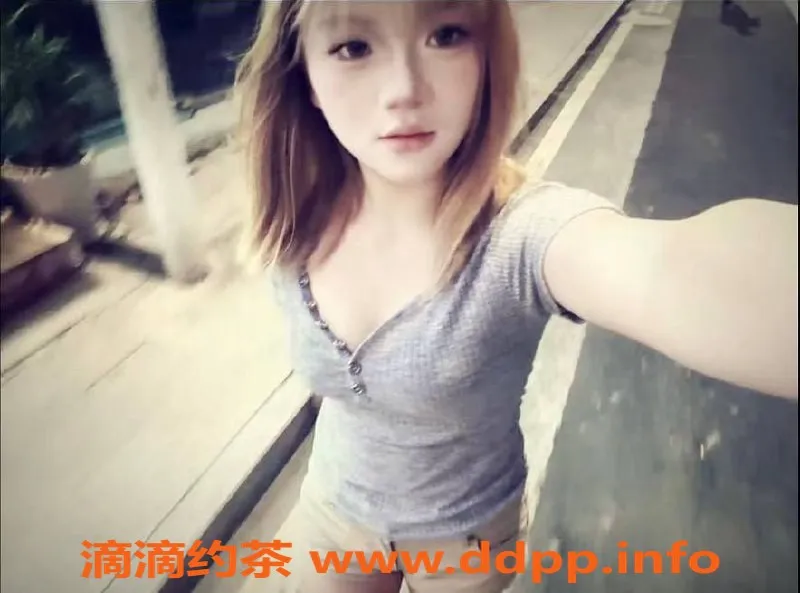 中山楼凤-西区小雪，18岁，B罩杯，600元/小时