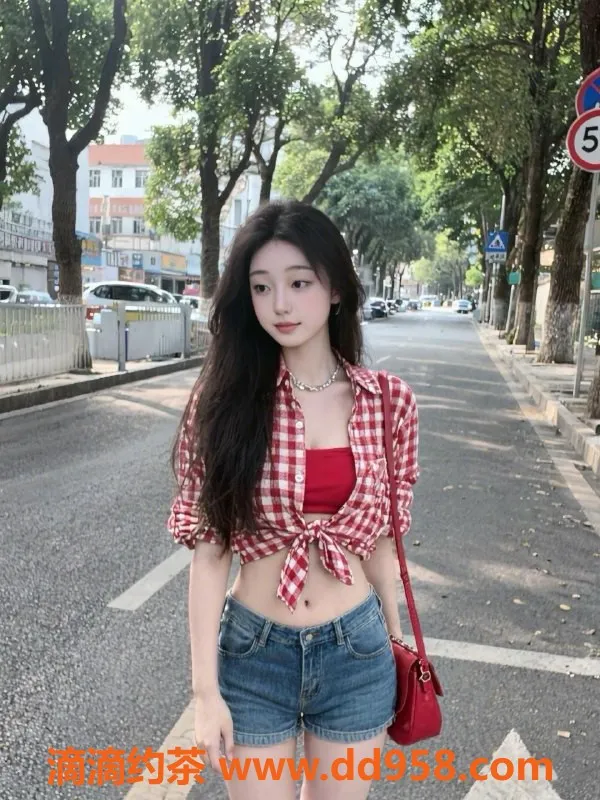 常州楼凤-武进优优，168高冷白皮嫩妹，陪浴服务超赞