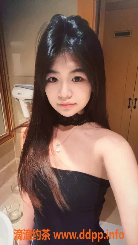 中山楼凤-18岁晓晓，西区美艳身材，服务超值