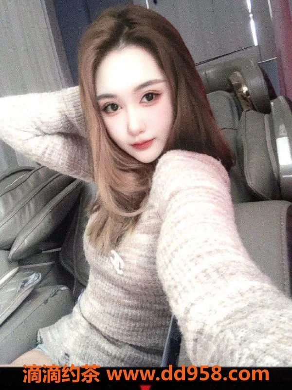 常州楼凤-武进悠悠：170大长腿，口交调情等你体验