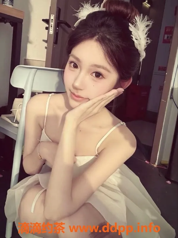 常州楼凤-武进湖塘美术生，172高颜值御姐等你体验