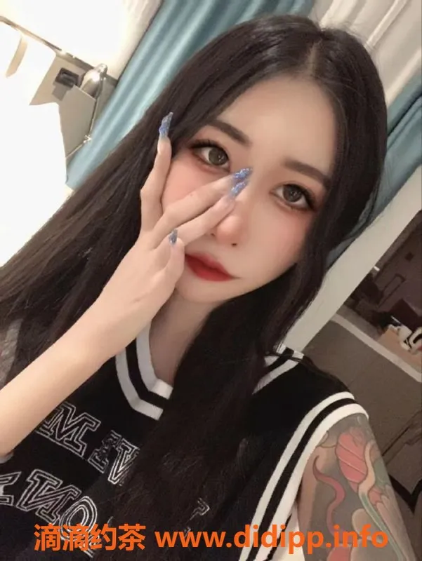 常州楼凤-新北吱吱，170大长腿，陪浴调情服务