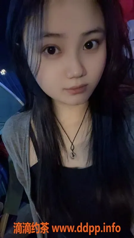 中山楼凤-23岁小露，石岐地区D罩杯，服务优质