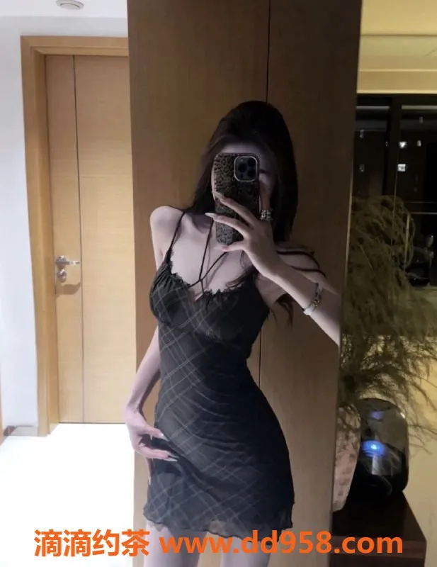 常州楼凤-武进小可爱，164cm，83斤，陪浴服务等你体验！