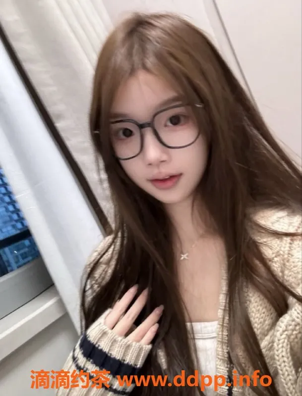 常州楼凤-武进小可爱，164cm，83斤，陪浴服务等你体验！