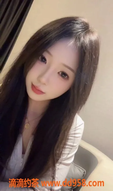无锡楼凤-梁溪区高颜值苏雨，165/51kg甜美嫩妹