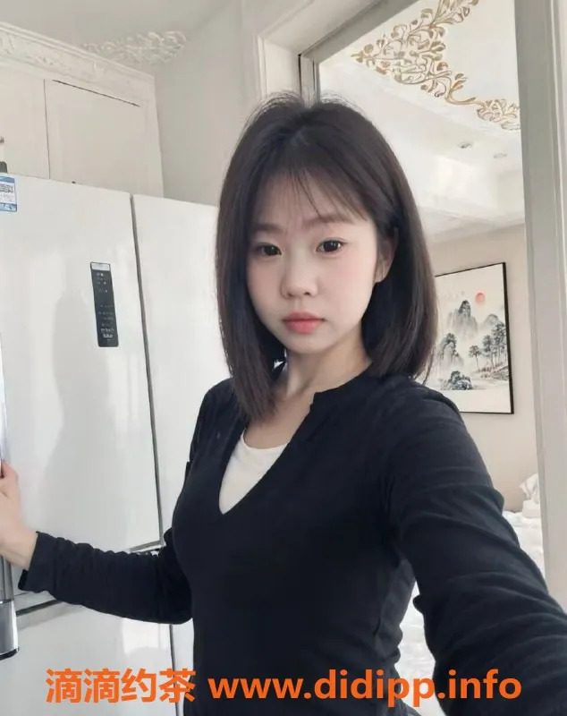 常州楼凤-武进汐汐，160cm萌妹，享受800元陪浴服务