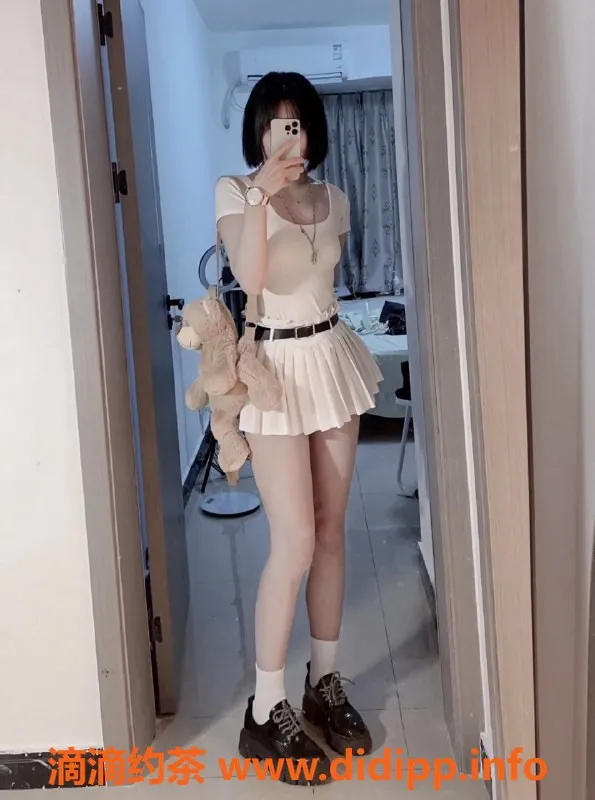 常州楼凤-武进汐汐，160cm萌妹，享受800元陪浴服务