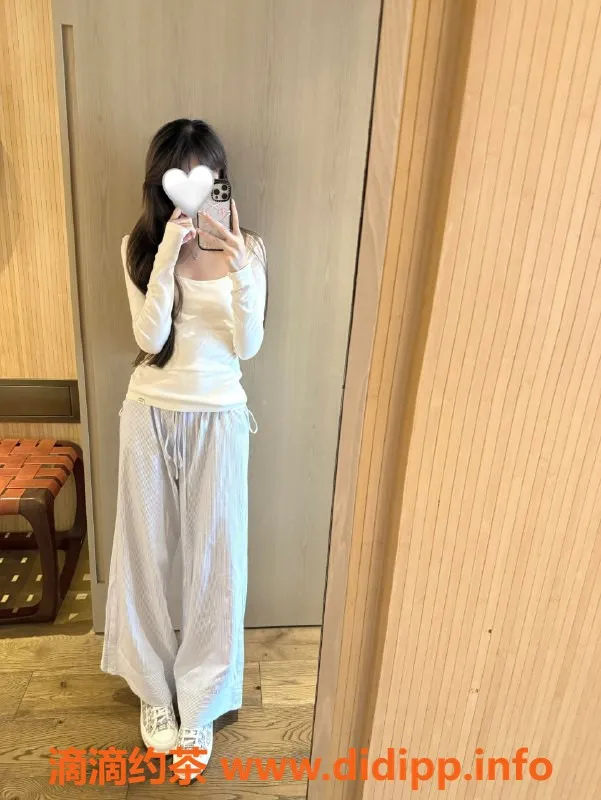 无锡楼凤-锡山区安颜，高颜值嫩菜，164cm/44kg，1200元起