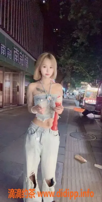 常州楼凤-武进19岁萌妹，162cm，90斤，600元起