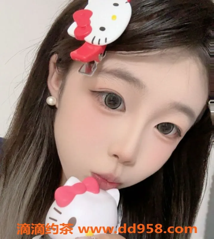 常州楼凤-武进小贝：158cm嫩妹，800元起服务！