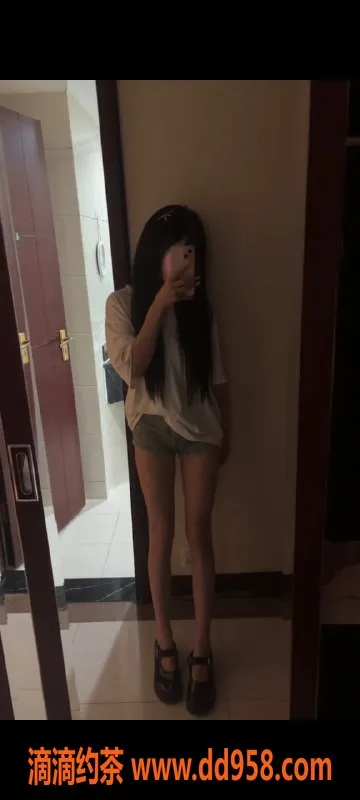 无锡楼凤资源信息,锡山区高颜值饭团，160cm/45kg/胸围C，1200元起