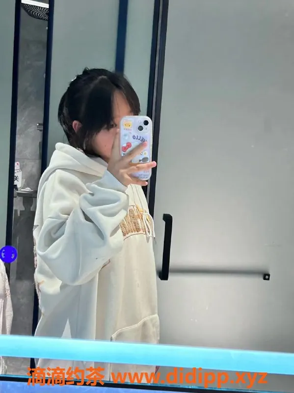 成都楼凤-成都萌萌，15岁165cm匀称萌妹，服务优质